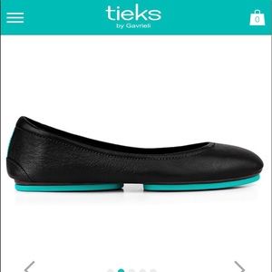 Black matte Tieks